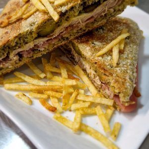 Focaccia Cubana en El Encanto Cocktail Bar, Alcobendas